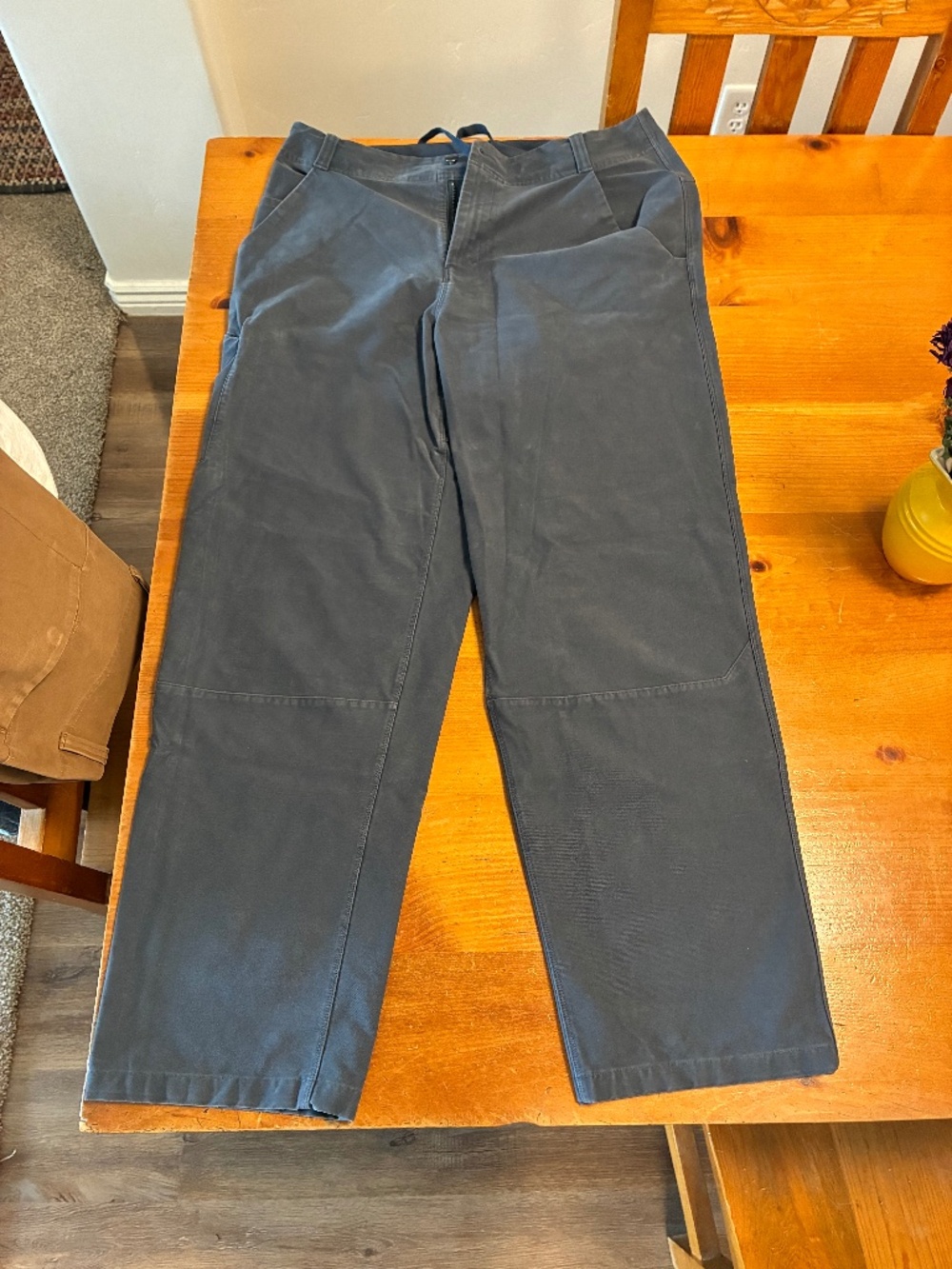 Rare Lululemon discontinued carpenter pant straight leg - 33/30